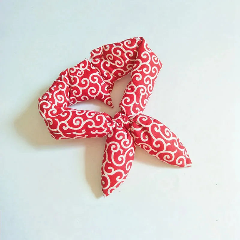 Cooling Dog Collar with Traditional Pattern for Hot Days