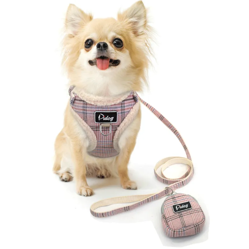 Comfortable Checkered Harness with Leash - With Practical Dog Bag for Walks