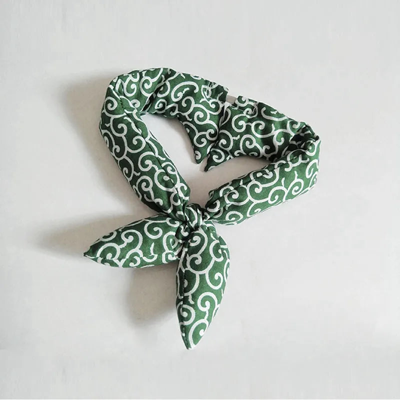 Cooling Dog Collar with Traditional Pattern for Hot Days