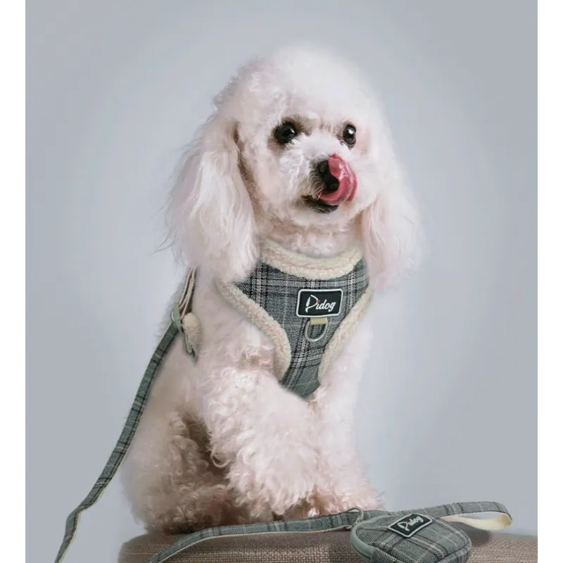 Comfortable Checkered Harness with Leash - With Practical Dog Bag for Walks