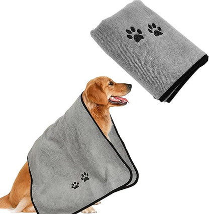 Microfiber Towel for Pets with Integrated Pockets