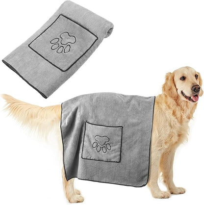 Microfiber Towel for Pets with Integrated Pockets
