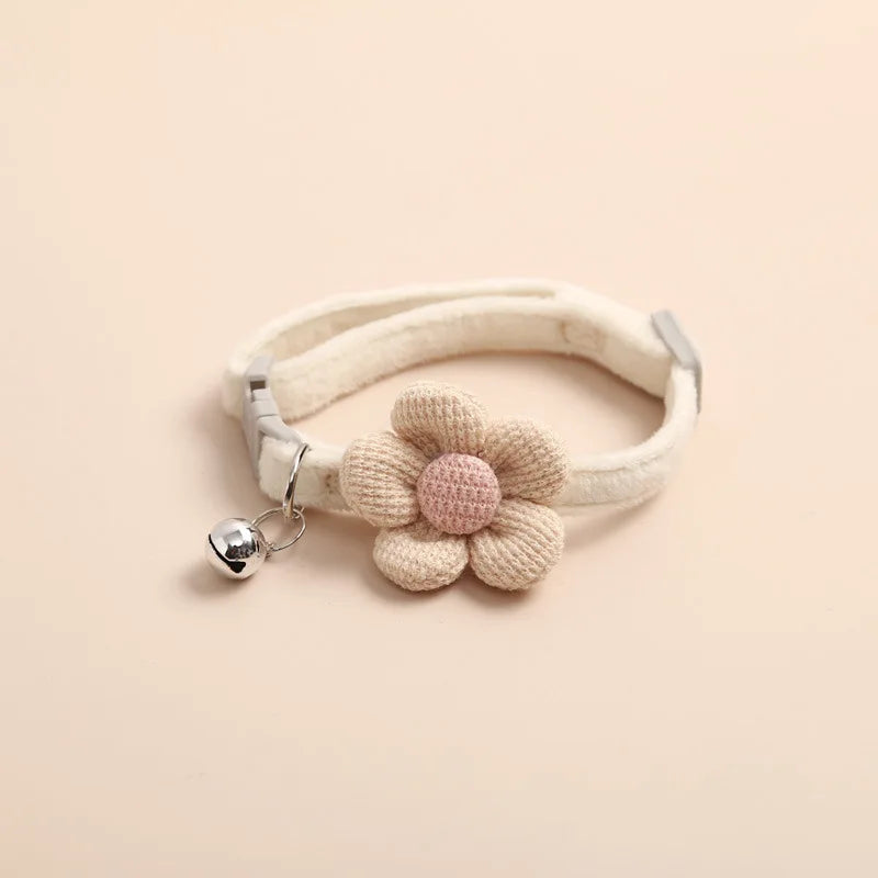 Adjustable Collar with Floral Pattern