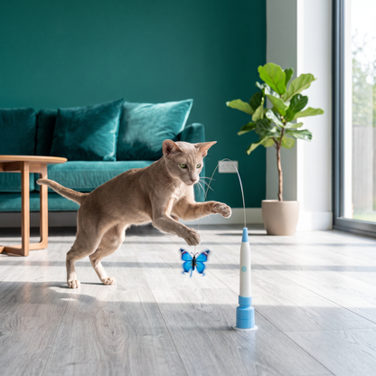 Interactive Spinning Butterfly Cat Toy – Rechargeable Motion Teaser Wand