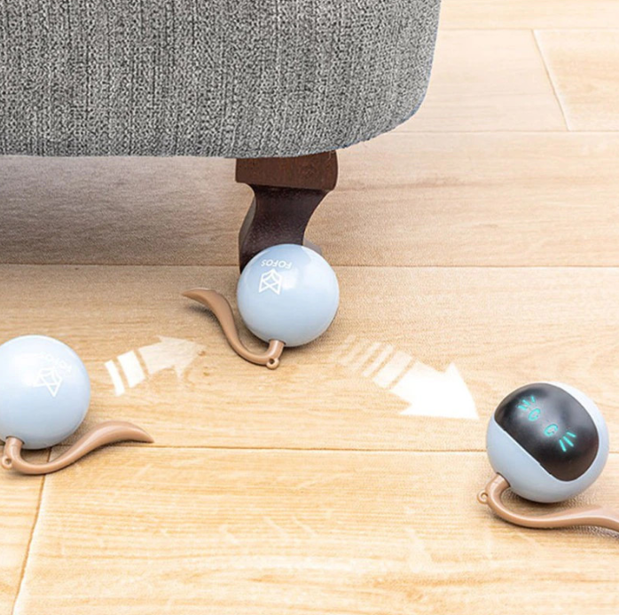 Interactive Cat Toy with LED Lights - Ball-Shaped Toy for Cats
