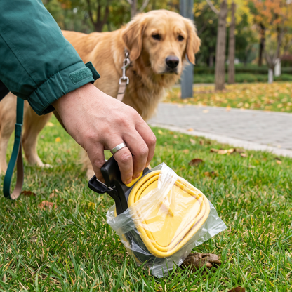 Portable Dog Poop Picker – Foldable, Hygienic & Perfect for On-the-Go