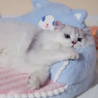 Cozy Bear-Shaped Bed for Cats and Small Dogs with Backrest